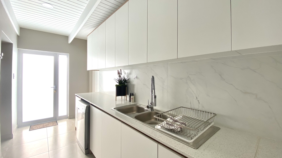 3 Bedroom Property for Sale in Lampiesbaai Western Cape